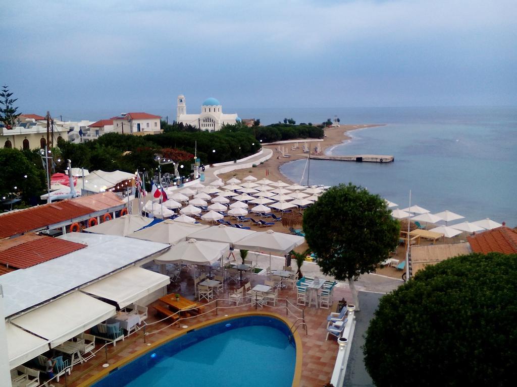 Skála Oasis Beach Hotel מראה חיצוני תמונה